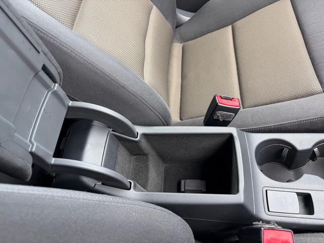 Ｑ３ ２．０ＴＦＳＩクワトロ２１１ＰＳ　４ＷＤ　ナビ　盗難防止システム　スマートキー　ＨＩＤヘッドライト　パワステ　ＡＢＳ　パワーシート（18枚目）