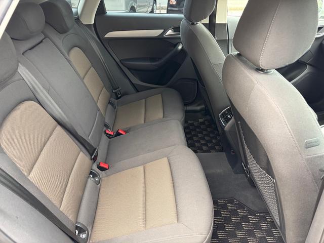 Ｑ３ ２．０ＴＦＳＩクワトロ２１１ＰＳ　４ＷＤ　ナビ　盗難防止システム　スマートキー　ＨＩＤヘッドライト　パワステ　ＡＢＳ　パワーシート（33枚目）