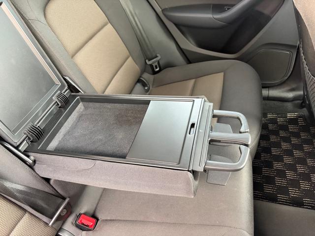 Ｑ３ ２．０ＴＦＳＩクワトロ２１１ＰＳ　４ＷＤ　ナビ　盗難防止システム　スマートキー　ＨＩＤヘッドライト　パワステ　ＡＢＳ　パワーシート（38枚目）