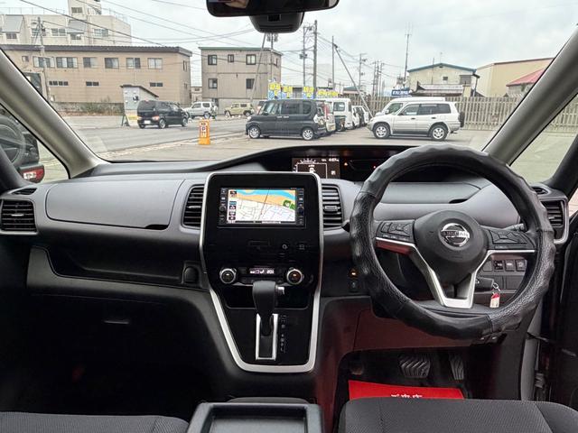 セレナ Ｘ　ＥＴＣ　ナビ　Ｂｌｕｅｔｏｏｔｈ接続　寒冷地仕様　衝突軽減システム　衝突安全ボディ　盗難防止システム　両側スライドドア　キーレス（2枚目）