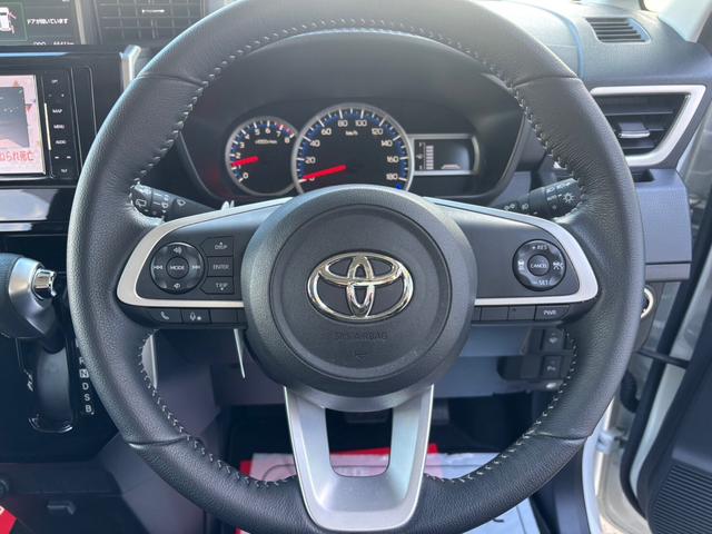 ルーミー カスタムG 4WD ナビ バックカメラ Bluetooth接続 両側電動スライドドア ABS 衝突軽減システム 盗難防止システム クリアランスソナー オートライト スマートキー フルフラットシート(3枚目)