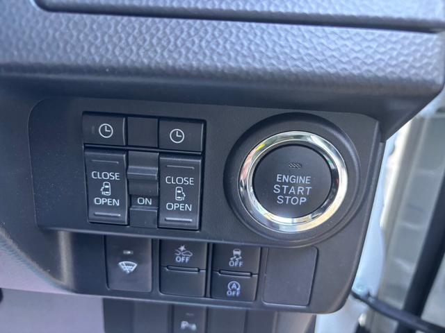 ルーミー カスタムG 4WD ナビ バックカメラ Bluetooth接続 両側電動スライドドア ABS 衝突軽減システム 盗難防止システム クリアランスソナー オートライト スマートキー フルフラットシート(9枚目)