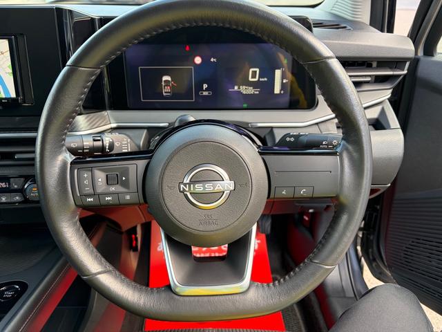 ノート Ｘ　ＦＯＵＲ　ナビ　ドラレコ　ＥＴＣ　Ｂｌｕｅｔｏｏｔｈ接続　寒冷地仕様　衝突被害軽減システム　衝突安全ボディ　盗難防止システム　スマートキー　シートヒーター（4枚目）