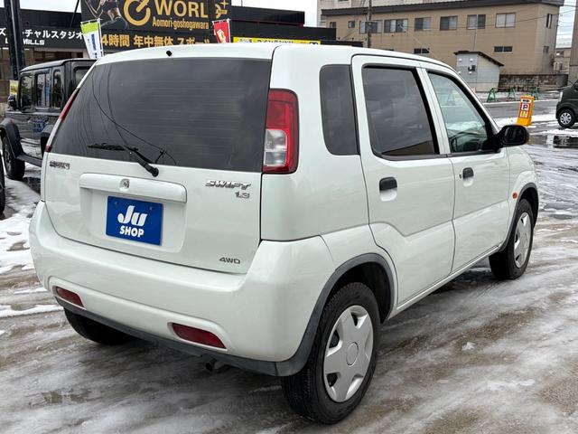 スイフト ＳＥ－Ｚ　５ＭＴ車　キーレス　パワーウインドウ　Ｗエアバック装備　ラジオＦＭ／ＡＭ　カセットテープ（33枚目）