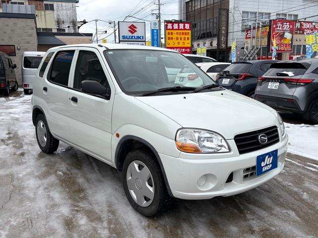 スイフト ＳＥ－Ｚ　５ＭＴ車　キーレス　パワーウインドウ　Ｗエアバック装備　ラジオＦＭ／ＡＭ　カセットテープ（36枚目）