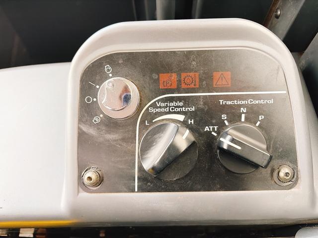 日本 　コマツ　ホイールローダー　ＷＡ３０　タイヤショベル　ＷＡ３０－６　１９５２時間　除雪（12枚目）