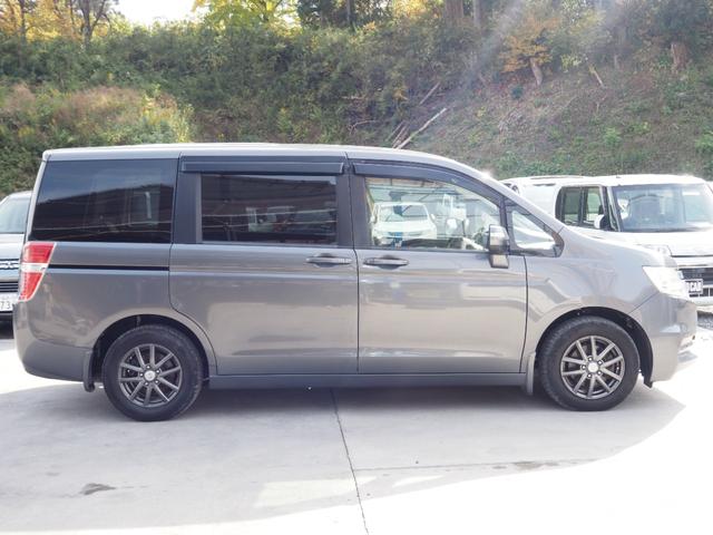 ステップワゴン G 車検整備付き 1年保証 4WD ナビ TV バックカメラ ETC スペアキー エンジンスターター(4枚目)