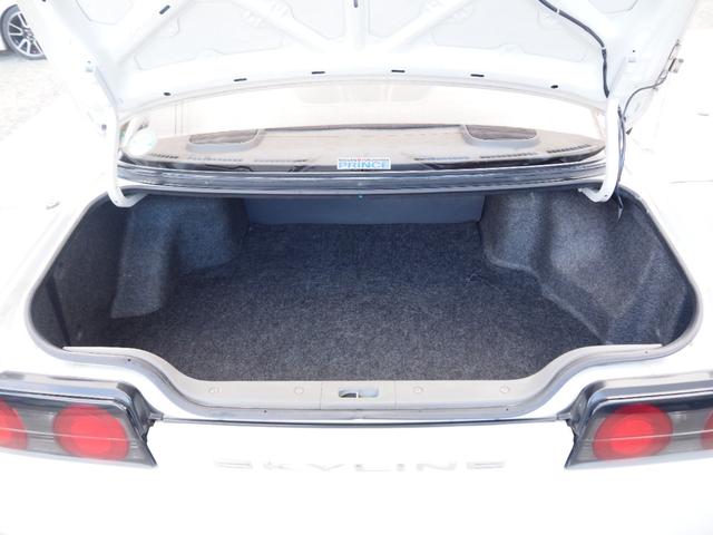 ラゲッジスペースも広々しており、沢山荷物を積めます！