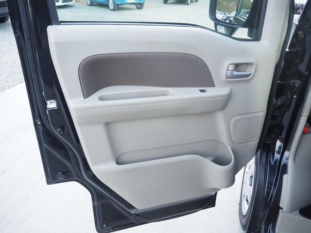 エブリイワゴン ＪＰターボ　車検令和８年５月　４ＷＤ　ターボ　オートマ　衝突軽減ブレーキ　オートエアコン　プッシュスタート（23枚目）