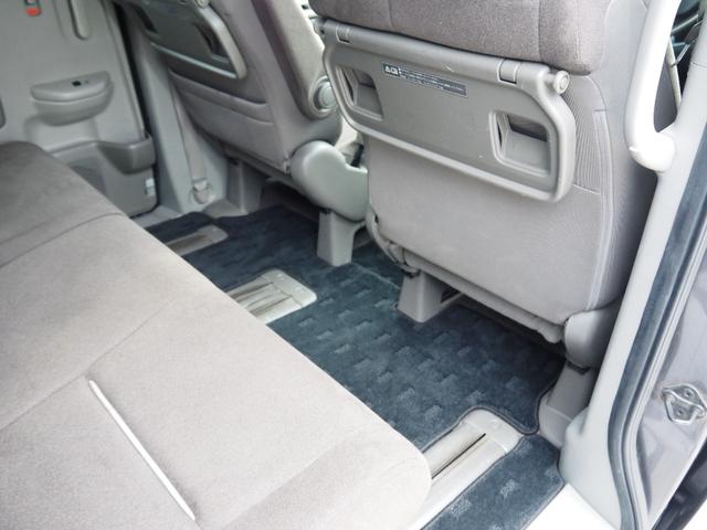 ステップワゴン Ｇ　車検Ｒ８年９月　１年保証　ナビ　バックカメラ　フルセグＴＶ　左側パワスラ　クルコン（19枚目）