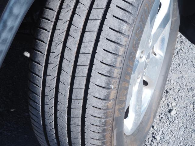 ジープ・グランドチェロキー 　車検整備付き　ナビ　バックカメラ　オートマ　ＥＴＣ　パワーシート（13枚目）