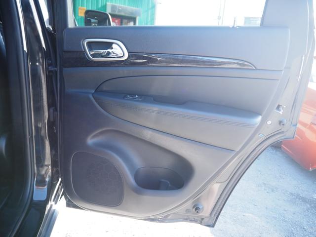 ジープ・グランドチェロキー 　車検整備付き　ナビ　バックカメラ　オートマ　ＥＴＣ　パワーシート（32枚目）