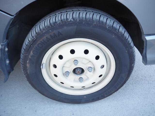 ブラボー エクシード　車検整備付き　４ＷＤ　５ＭＴ（30枚目）