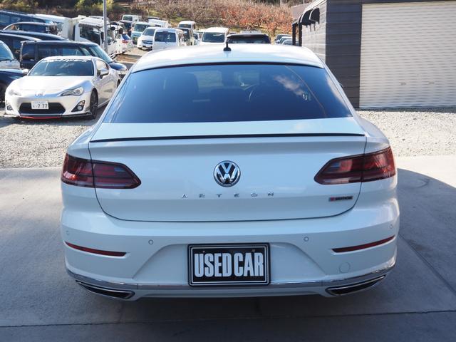 アルテオン ＴＳＩ　４モーション　Ｒラインアドバンス　車検令和９年７月　ナビ　テレビ　バックカメラ　ブラックレザーシート　シートヒーター　パワーシート　ヘッドアップディスプレイ　ＬＥＤヘッドライト　パワーバックドア（7枚目）