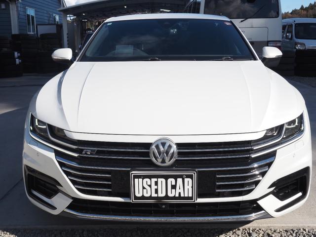 アルテオン ＴＳＩ　４モーション　Ｒラインアドバンス　車検令和９年７月　ナビ　テレビ　バックカメラ　ブラックレザーシート　シートヒーター　パワーシート　ヘッドアップディスプレイ　ＬＥＤヘッドライト　パワーバックドア（11枚目）