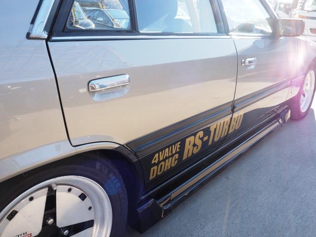 スカイライン 　車検整備付き　５ＭＴ　Ｆ・Ｓ・Ｒエアロ　社外ウッドハンドル　４点式ロールバー　ＨＯＳＨＩＮＯＲＡＣＩＮＧホイール　ローダウン　社外マフラー　Ｒウィング（ゲタ羽）（5枚目）