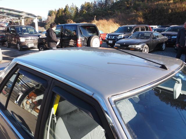 スカイライン 　車検整備付き　５ＭＴ　Ｆ・Ｓ・Ｒエアロ　社外ウッドハンドル　４点式ロールバー　ＨＯＳＨＩＮＯＲＡＣＩＮＧホイール　ローダウン　社外マフラー　Ｒウィング（ゲタ羽）（13枚目）