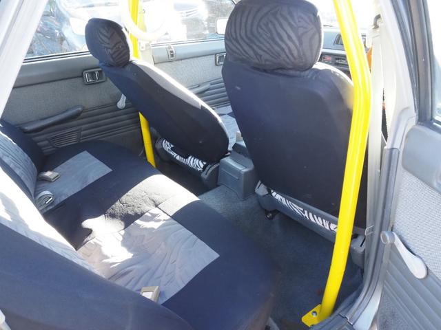 スカイライン 　車検整備付き　５ＭＴ　Ｆ・Ｓ・Ｒエアロ　社外ウッドハンドル　４点式ロールバー　ＨＯＳＨＩＮＯＲＡＣＩＮＧホイール　ローダウン　社外マフラー　Ｒウィング（ゲタ羽）（23枚目）