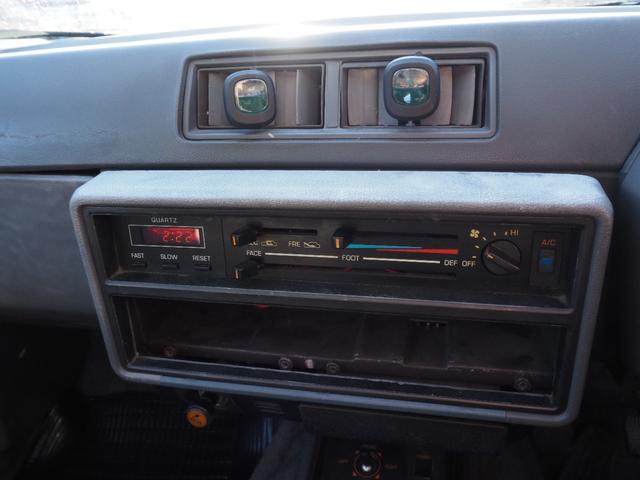 スカイライン 　車検整備付き　５ＭＴ　Ｆ・Ｓ・Ｒエアロ　社外ウッドハンドル　４点式ロールバー　ＨＯＳＨＩＮＯＲＡＣＩＮＧホイール　ローダウン　社外マフラー　Ｒウィング（ゲタ羽）（35枚目）