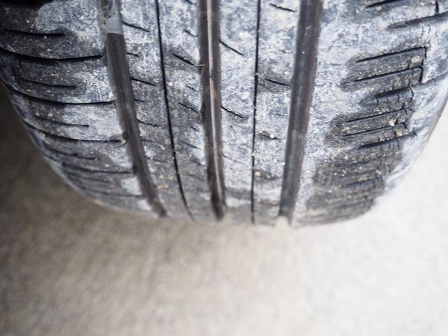 アクア S 車検整備付き 1年保証 ワンオーナー ナビ TV バックカメラ スマートキー×2 オートライト オートハイビーム フォグ(42枚目)