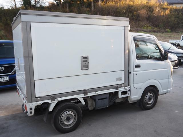 キャリイトラック 車検整備付き 移動販売車 4WD オートマ 2温度帯 -5度・-30度から+30度設定 手洗いシンク 販売ショーケース キーレス ETC インバーター 外部電源用ケーブル(4枚目)