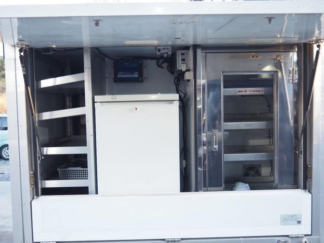 キャリイトラック 車検整備付き 移動販売車 4WD オートマ 2温度帯 -5度・-30度から+30度設定 手洗いシンク 販売ショーケース キーレス ETC インバーター 外部電源用ケーブル(26枚目)