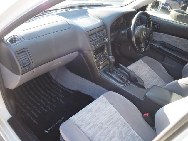 スカイライン 25GT FOUR 車検整備付き 4WD RB25エンジン オートマ オートエアコン(17枚目)