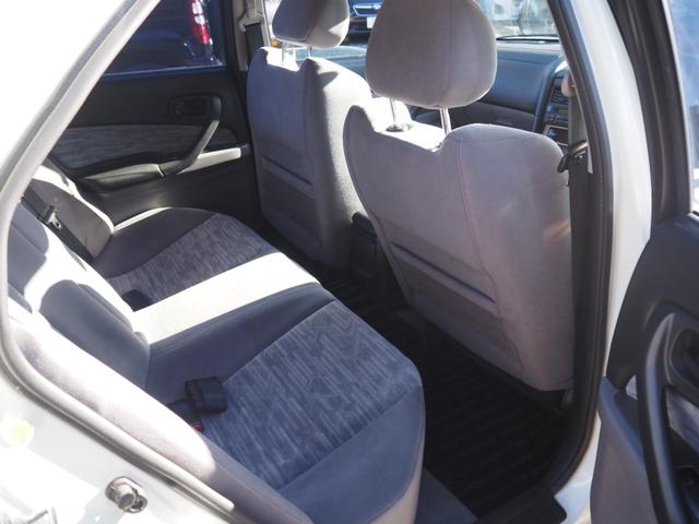 スカイライン 25GT FOUR 車検整備付き 4WD RB25エンジン オートマ オートエアコン(20枚目)