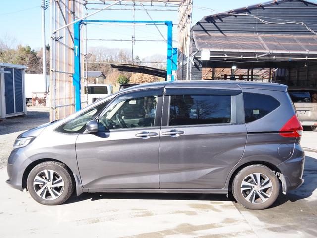 フリード G・ホンダセンシング 車検令和9年11月 1年保証 ナビ バックカメラ 後席モニター 衝突軽減ブレーキ ホンダセンシング プッシュスタート 両側パワスラ ハーフレザーシート ETC LEDヘッドライト(3枚目)