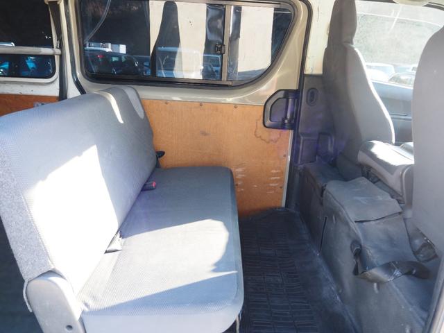 ハイエースバン ロングDX 4WD 車検整備付き 軽油 後期仕様 社外ナビ テレビ Bluetooth音楽 バンパーガード 社外テール メッキパーツ キーレス ETC オールペン(ジープPUA色) LEDライト 電動格納ミラー(18枚目)