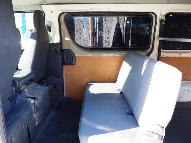 ハイエースバン ロングDX 4WD 車検整備付き 軽油 後期仕様 社外ナビ テレビ Bluetooth音楽 バンパーガード 社外テール メッキパーツ キーレス ETC オールペン(ジープPUA色) LEDライト 電動格納ミラー(20枚目)