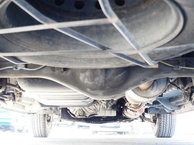 ハイエースバン ロングDX 4WD 車検整備付き 軽油 後期仕様 社外ナビ テレビ Bluetooth音楽 バンパーガード 社外テール メッキパーツ キーレス ETC オールペン(ジープPUA色) LEDライト 電動格納ミラー(35枚目)