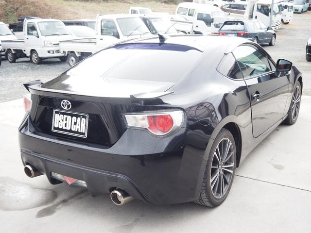 ８６ ＧＴリミテッド　車検令和８年４月　１年保証　オートマ　ナビ　バックカメラ　地デジ　プッシュスタート　パドルシフト　ハーフレザーシート（6枚目）