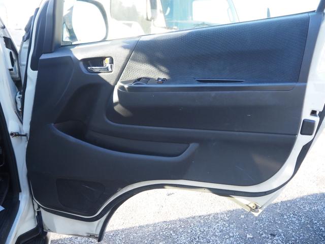 ハイエースバン ロングスーパーＧＬ　１年保証　車検整備付き　タイミングベルト交換済　ディーゼル　ナビ　バックカメラ　テレビ　Ｂｌｕｅｔｏｏｔｈ音楽　ＥＴＣ　プッシュスタート（27枚目）