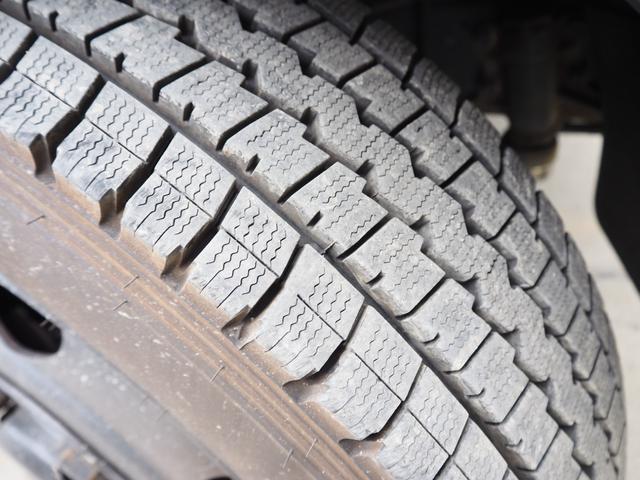 コースター 　車検令和８年１０月　キャンピングカー　７人乗り　総重量３．８ｔ　普通免許可　ナビ　テレビ　バックカメラ　Ｂｌｕｅｔｏｏｔｈ音楽　ＥＴＣ　電子レンジ（23枚目）