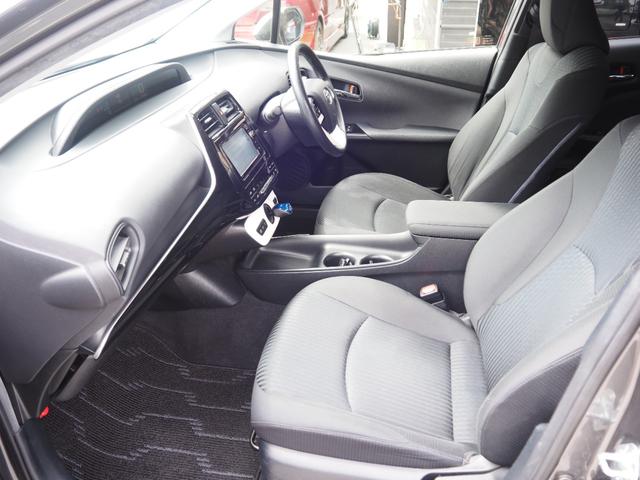 プリウス Ｓ　１年保証　４ＷＤ　車検整備付き　ナビ　テレビ　バックカメラ　Ｂｌｕｅｔｏｏｔｈ音楽　ＥＴＣ　クルーズコントロール（16枚目）