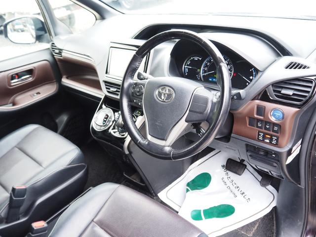 エスクァイア ハイブリッドＧｉ　車検整備付き　１年保証　ナビ　ＴＶ　バックカメラ　Ｂｌｕｅｔｏｏｔｈ　フリップダウンモニター　ＥＴＣ　両側パワスラ　クルコン　スマートキー×２（15枚目）