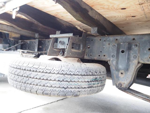 エルフトラック 　パワーゲート付き　車検整備付き　５ＭＴ　積載量２０００ｋｇ　ディーゼル（38枚目）