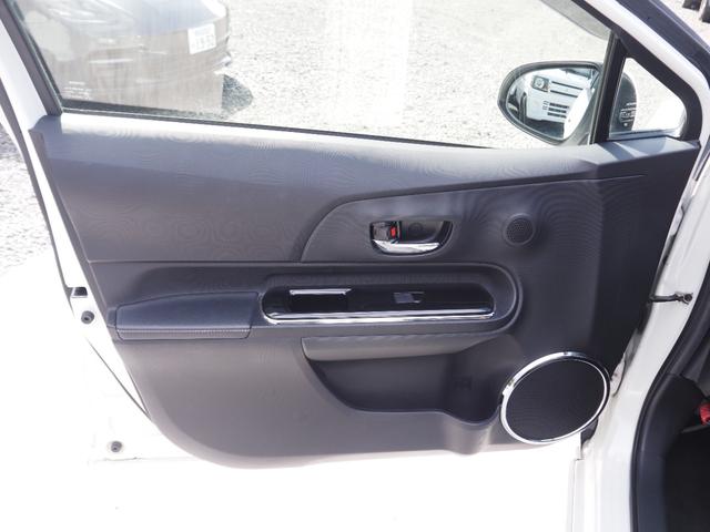 アクア G G’s 1年保証 車検整備付き ナビ テレビ ハーフレザーシート ETC オートエアコン プッシュスタート(30枚目)