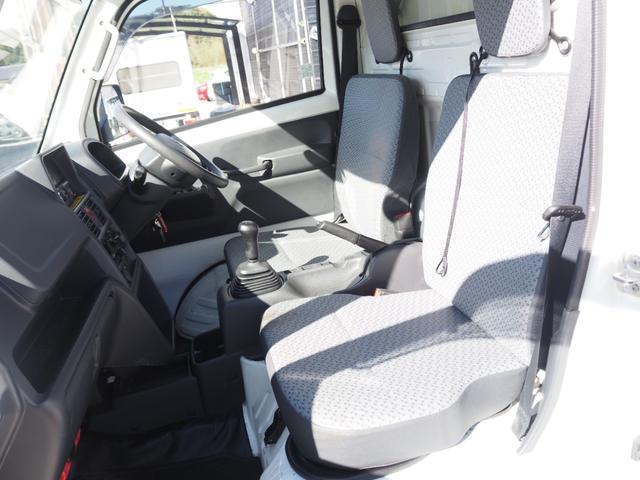 キャリイトラック 　車検整備付き　冷蔵冷凍　設定温度－５度〜＋２０度　４ＷＤ　５ＭＴ　エアコン（18枚目）