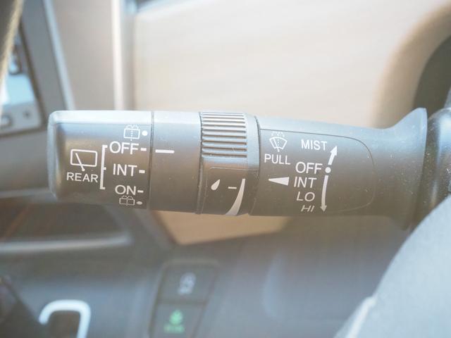 フリード Ｇ　車検整備付き　１年保証　両側パワスラ　ナビ　テレビ　バックカメラ（31枚目）