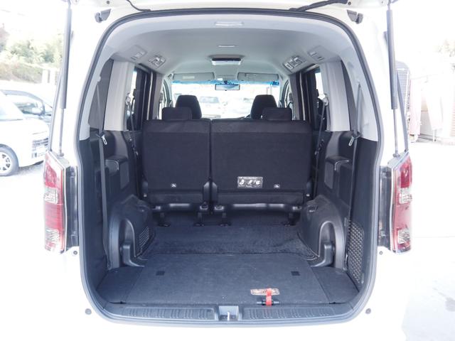 ステップワゴンスパーダ Ｚ　車検Ｒ８年１１月　１年保証　ローダウン　ナビ　ＴＶ　バックカメラ　フリップダウンモニター　Ｂｌｕｅｔｏｏｔｈ　両側パワスラ　スマートキー×２（27枚目）