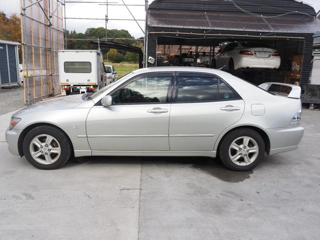 アルテッツァ ＡＳ２００　車検Ｒ８年５月　オートマ　ＥＴＣ　社外１５インチＡＷ（8枚目）