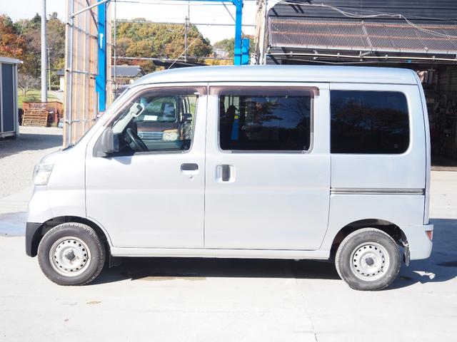 ハイゼットカーゴ ＤＸ　ＳＡＩＩＩ　車検Ｒ８年１０月　１年保証　４ＷＤ　オートマ　ＥＴＣ（4枚目）