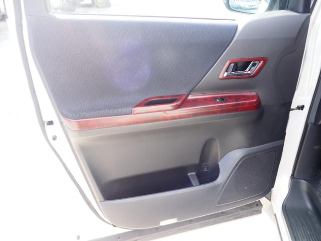 ヴェルファイア ２．４Ｚ　車検Ｒ８年８月　ナビ　ＴＶ　バックカメラ　Ｂｌｕｅｔｏｏｔｈ　ＥＴＣ　左側パワスラ　プッシュスタート（13枚目）