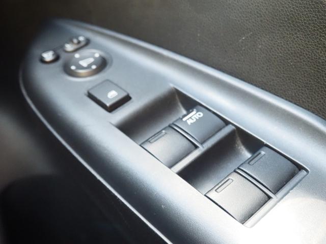 シャトル ハイブリッドＺ　１年保証　車検令和８年５月　ナビ　テレビ　バックカメラ　ＥＴＣ　クルーズコントロール　アイドリングストップ　フォグライト　シートヒーター（41枚目）