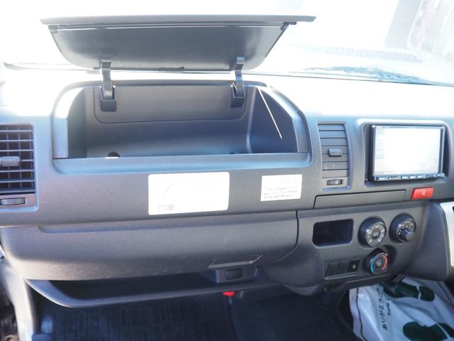 ハイエースバン ロングＤＸ　車検整備付き　４ＷＤ　ディーゼル　ナビ　バックカメラ　ＥＴＣ　Ｂｌｕｅｔｏｏｔｈ音楽　乗車定員６名　タイミングチェーンエンジン（17枚目）
