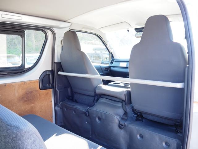 ハイエースバン ロングＤＸ　車検整備付き　４ＷＤ　ディーゼル　ナビ　バックカメラ　ＥＴＣ　Ｂｌｕｅｔｏｏｔｈ音楽　乗車定員６名　タイミングチェーンエンジン（19枚目）