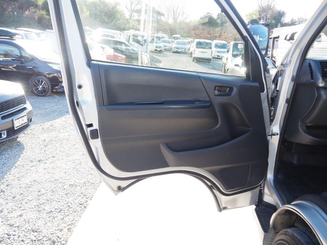 ハイエースバン ロングＤＸ　車検整備付き　４ＷＤ　ディーゼル　ナビ　バックカメラ　ＥＴＣ　Ｂｌｕｅｔｏｏｔｈ音楽　乗車定員６名　タイミングチェーンエンジン（23枚目）