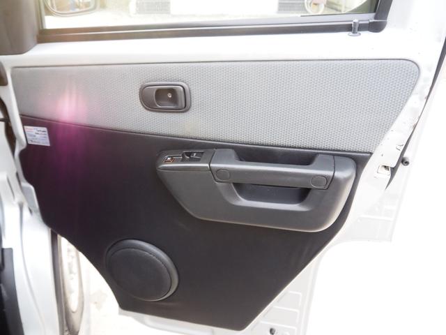 タウンエースバン ＧＬ　車検整備付き　１年保証　４ＷＤ　２人乗り　電動格納ミラー　レベラーザー（14枚目）